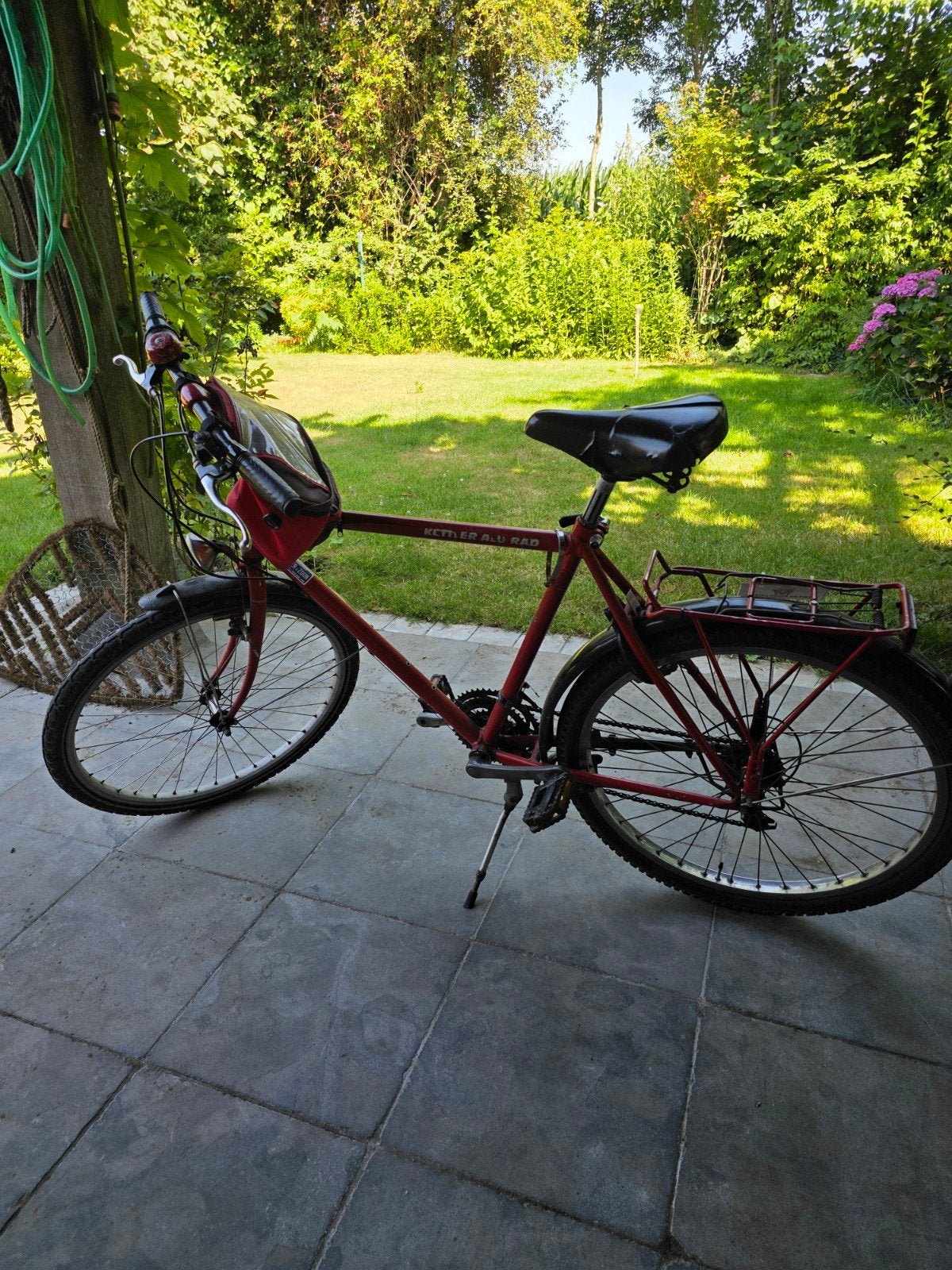 Ketler  rood, Ophalen