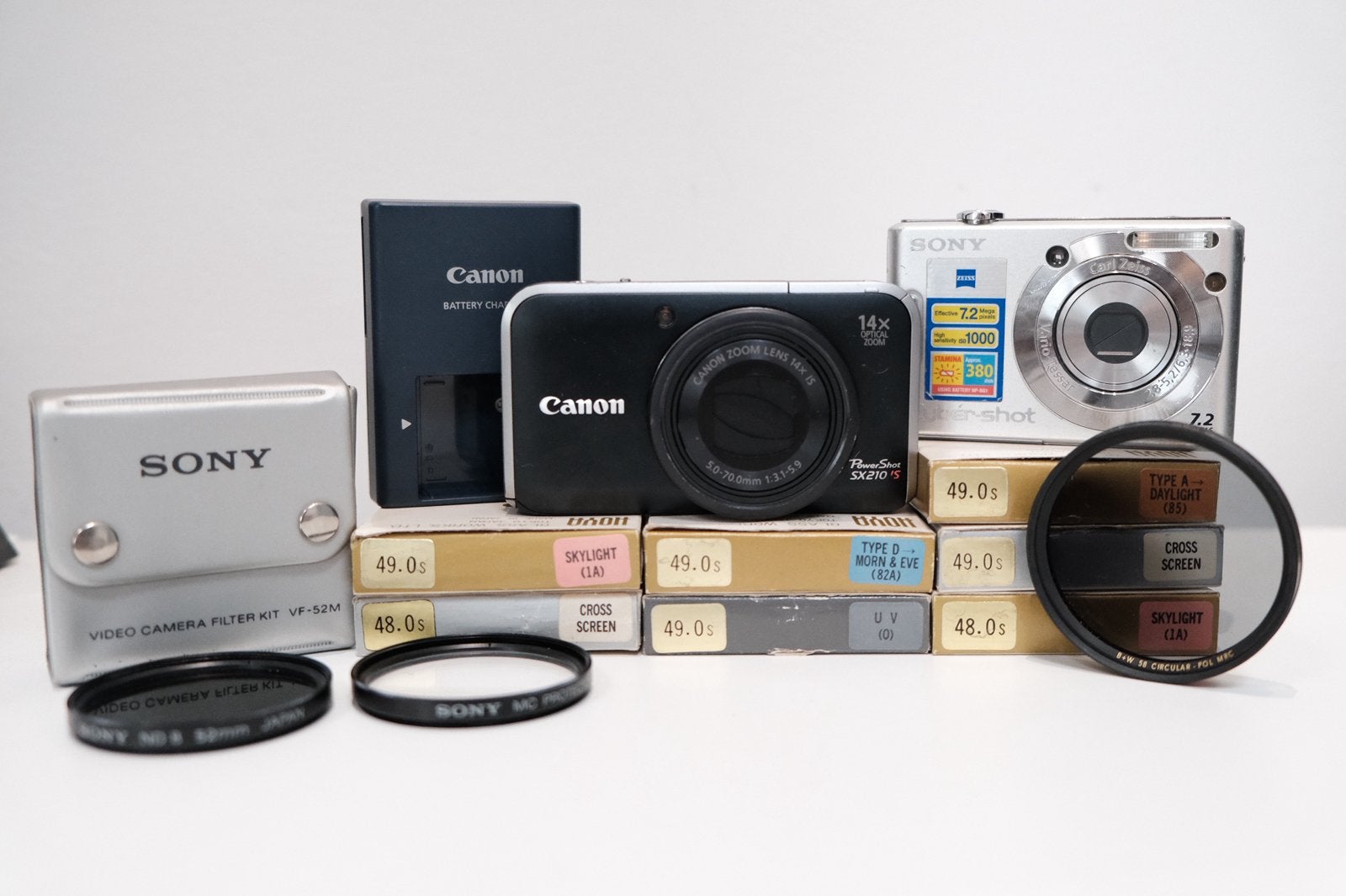 Filtres Canon, Sony, Hoya et filtres Sony, non testés, TV, Hi-fi & Vidéo, Appareils photo numériques, Enlèvement ou Envoi, Utilisé
