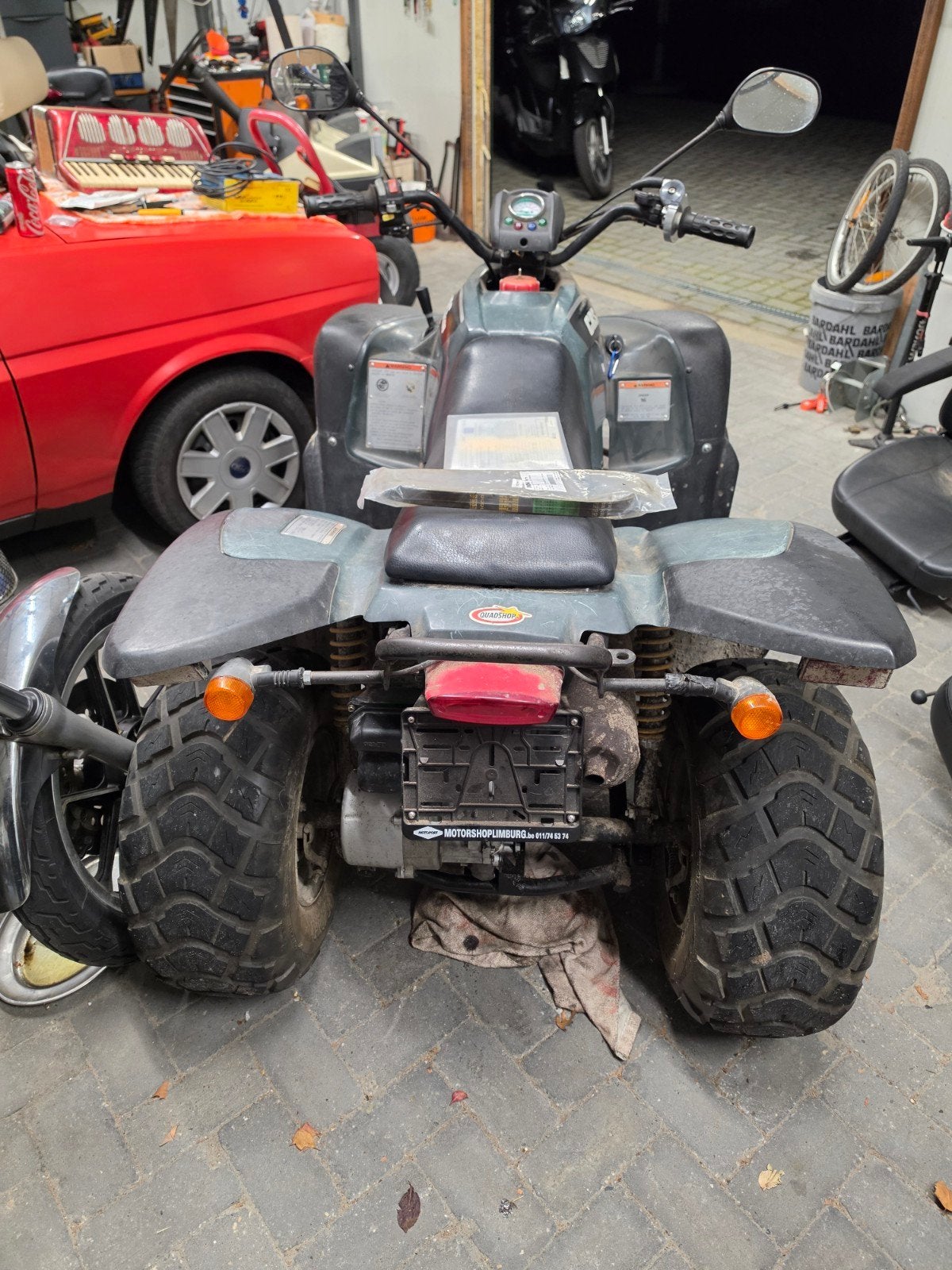 quad met autorijbewijs !! versnellingsbak kapot ! € 600 euro