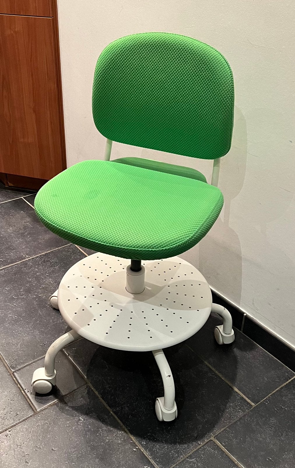 Bureaustoel kids met automatische rem, Huis en Inrichting, Ophalen, Gebruikt, Groen, Bureaustoel