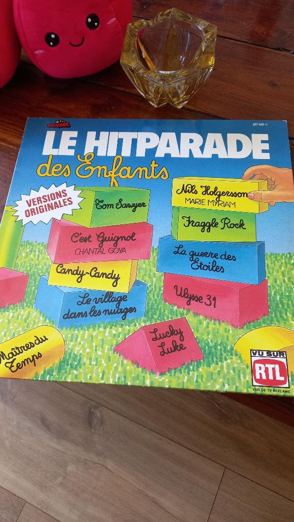 vinyl 33T hit parade des enfants , ulysse 31,tom sawyer,, Ophalen, 1980 - 1989, Gebruikt