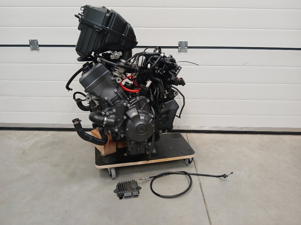 Yamaha MT09 motorblok bj 2024, Motoren, Ophalen, Gebruikt