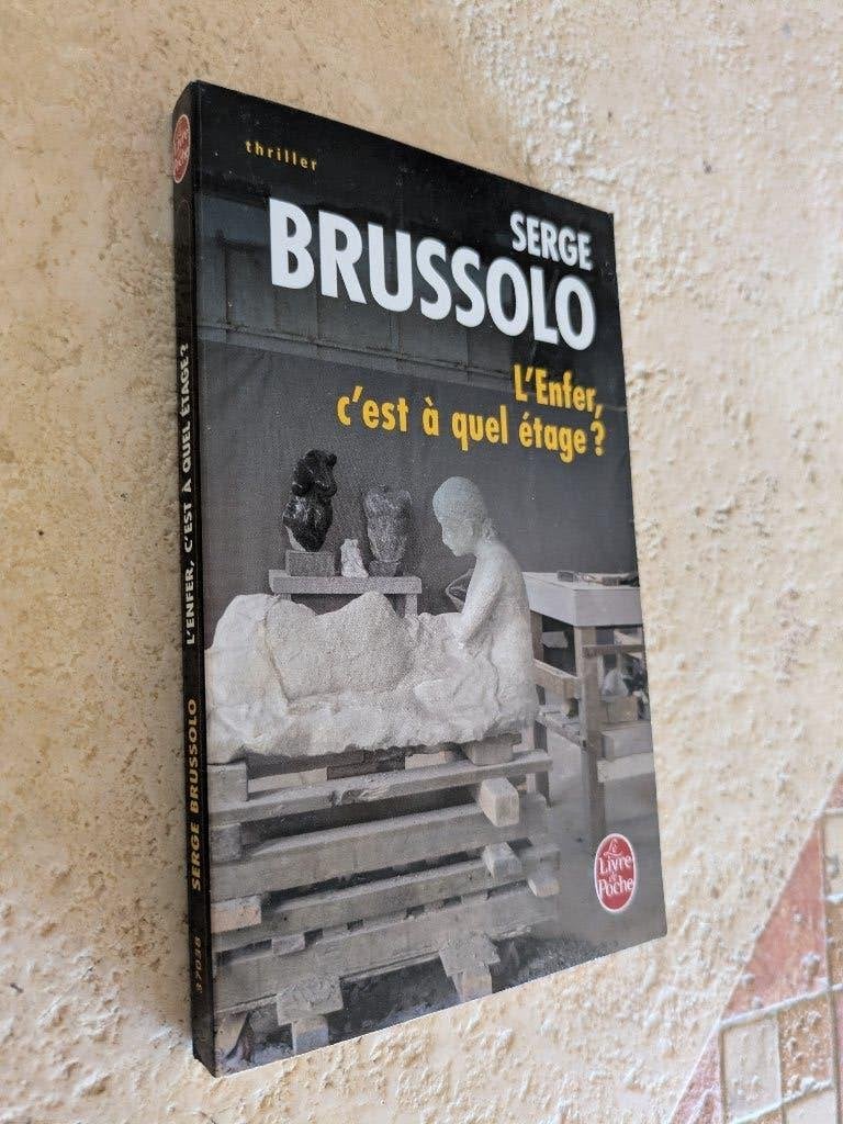 L'Enfer, c'est à quel étage ? (Serge Brussolo)., Utilisé, Europe autre, Serge Brussolo., Envoi