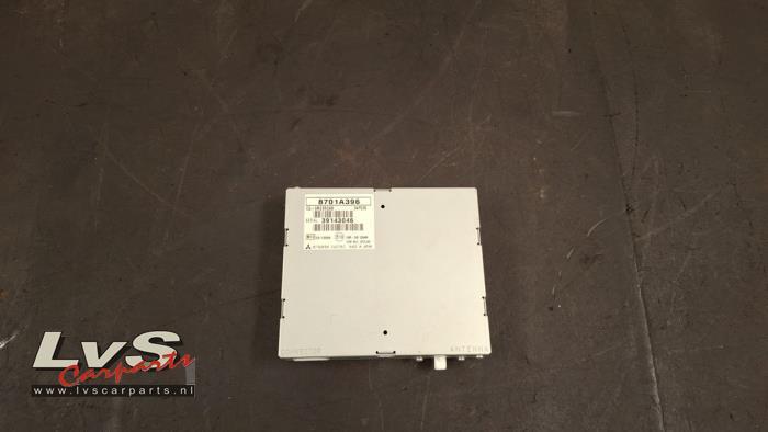 Radio module van een Mitsubishi Outlander, Gebruikt, -, -, Ophalen of Verzenden