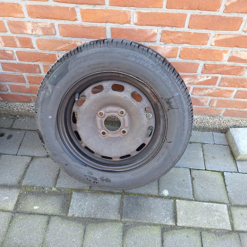 Reserve velg met band ford fiesta 2008, Ophalen