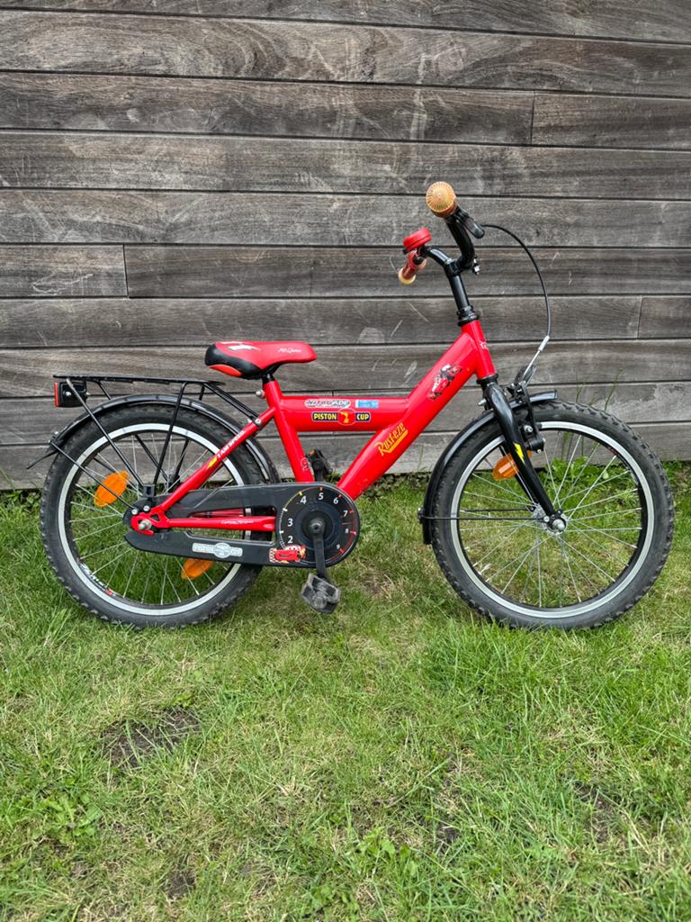 Kinderfiets Cars McQueen, Fietsen en Brommers, Fietsen | Kinderfietsjes, Zo goed als nieuw, Terugtraprem, Ophalen