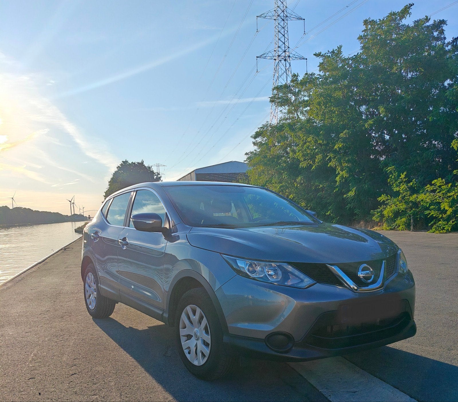 Nissan Qashqai gekeurd voor verkoop 12 DIG-T 99750km, Autos, Nissan, Argent ou Gris, Achat, Boîte manuelle, Entretenue par le concessionnaire