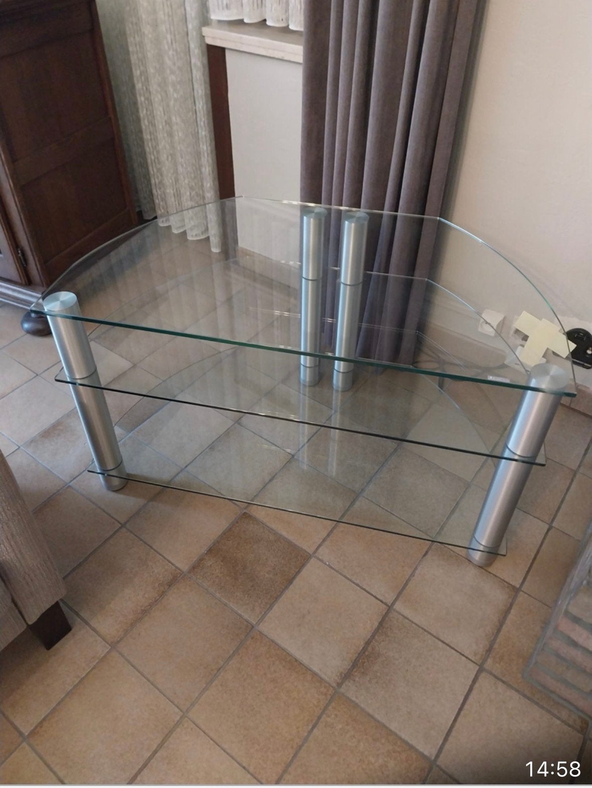 Table TV sur roulettes, Enlèvement, Comme neuf