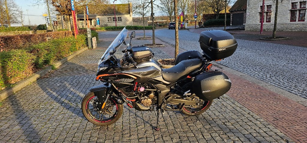 Voge 300 DS, Motoren, Ophalen, 1 cilinder, 12 t/m 35 kW