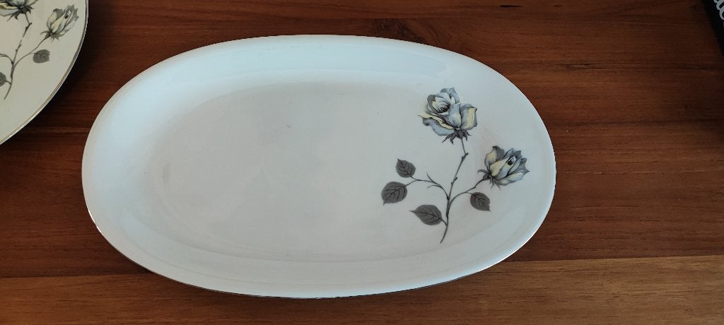 Plat long aux roses, Winterling Marktleuthen Bavaria, Enlèvement ou Envoi