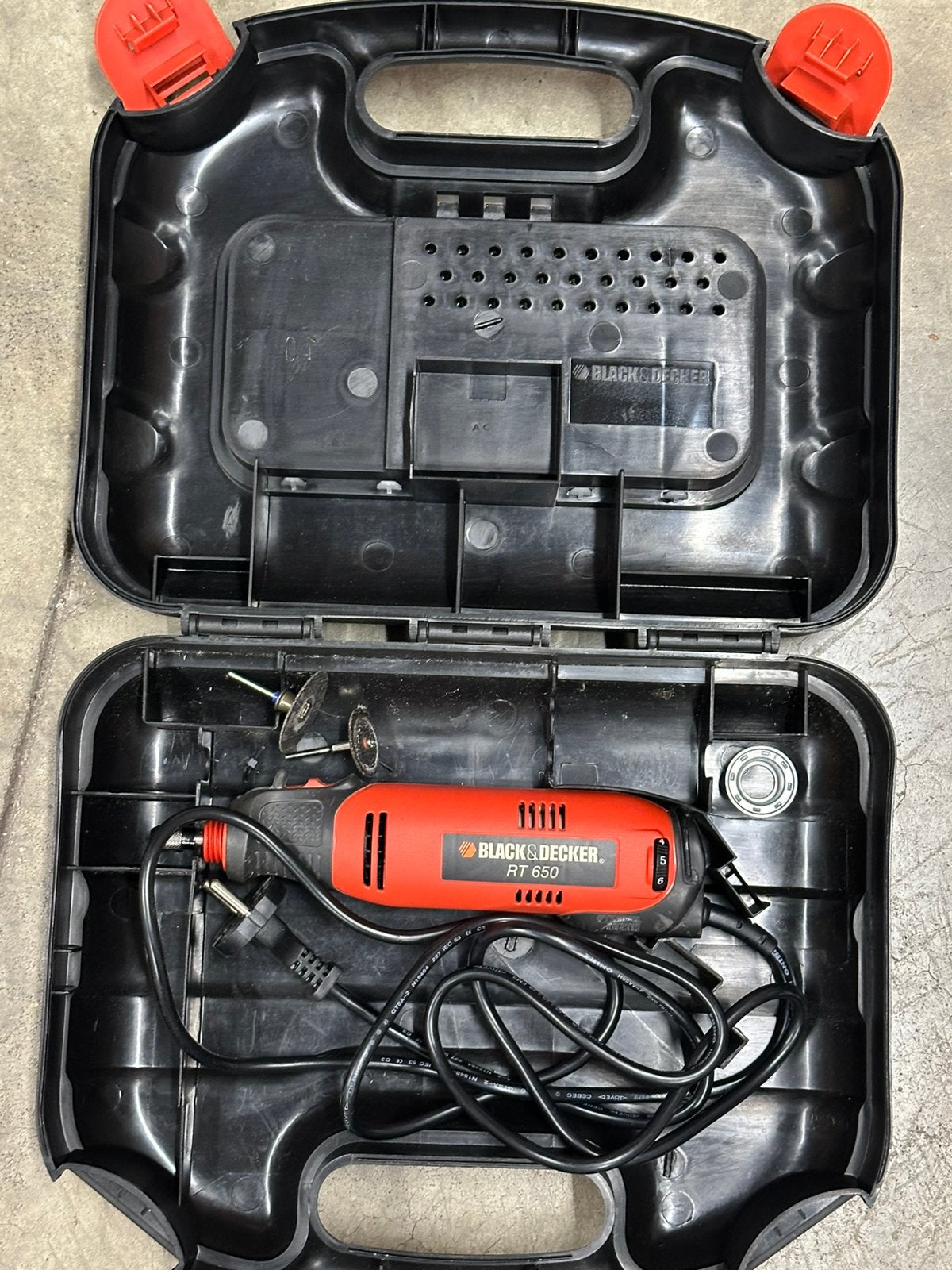 Black & Decker RT650 Multitool, Doe-het-zelf en Bouw, Gereedschap | Boormachines, Ophalen, Gebruikt, Minder dan 400 watt, Overige typen