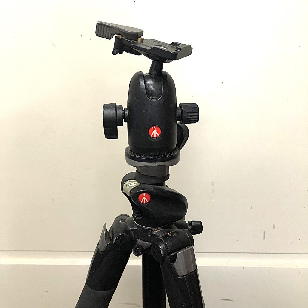 MANFROTTO 055XPROB, TV, Hi-fi & Vidéo, Photo | Trépieds & Rotules, Enlèvement ou Envoi, Utilisé