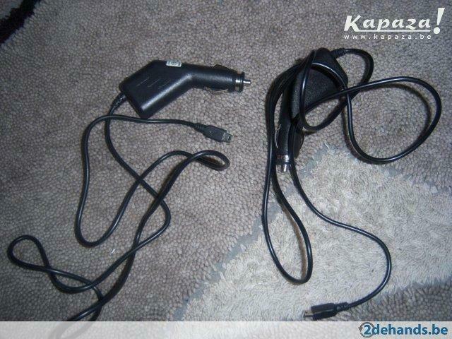 Travel adaptor USB 2 stuks, Ophalen of Verzenden, Gebruikt