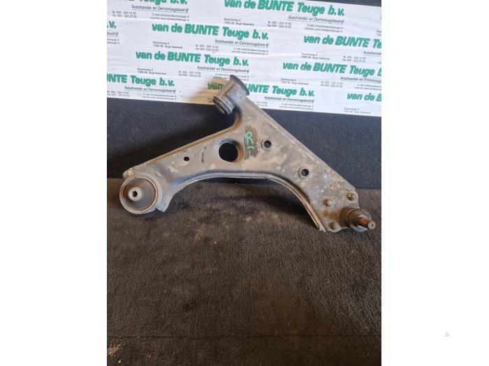 Draagarm rechts-voor van een Opel Corsa, Ophalen of Verzenden, 3 maanden garantie, Gebruikt, Opel