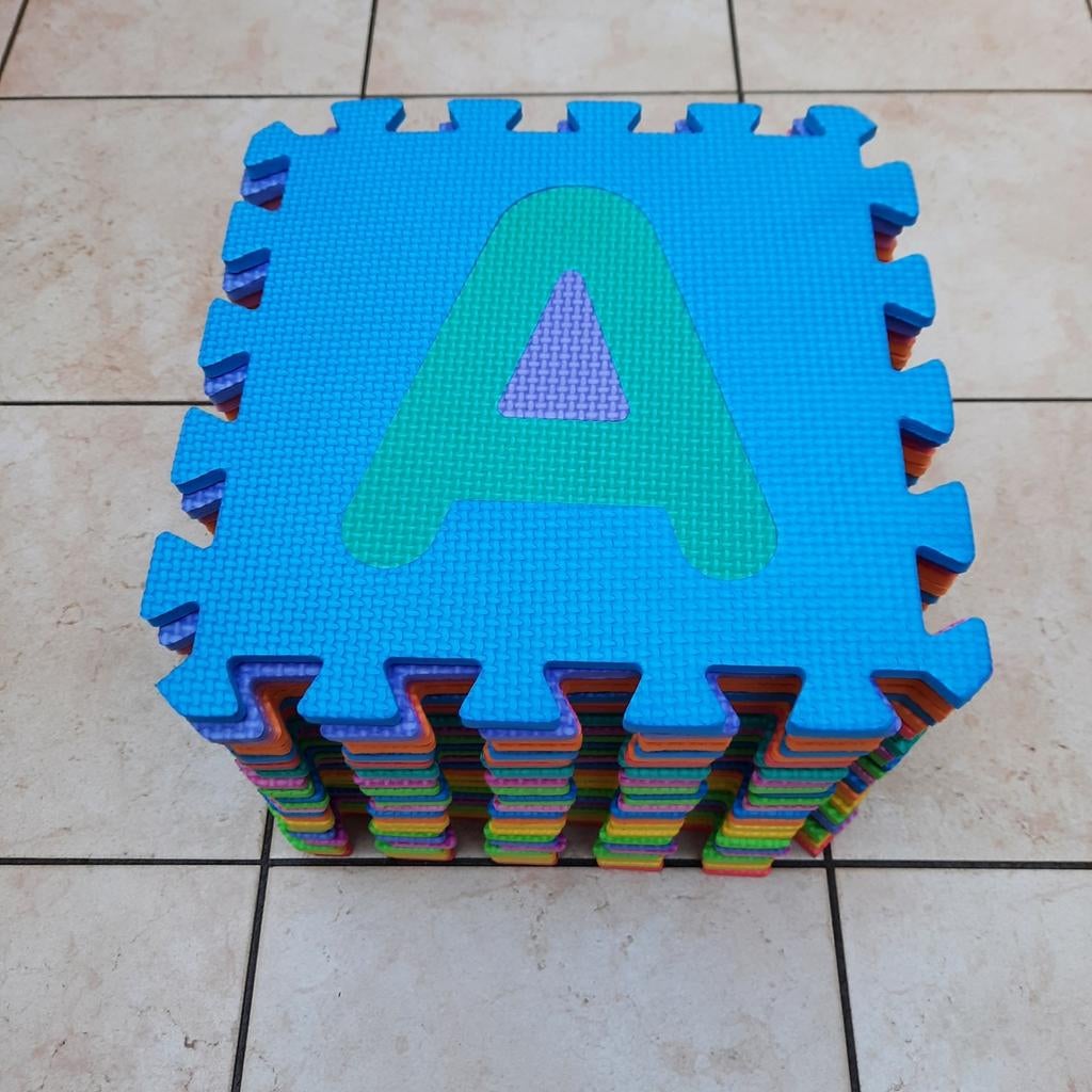 ABC speelmat 1cm dik volledig Alfabet 30cmx30cm, Enlèvement ou Envoi, Comme neuf