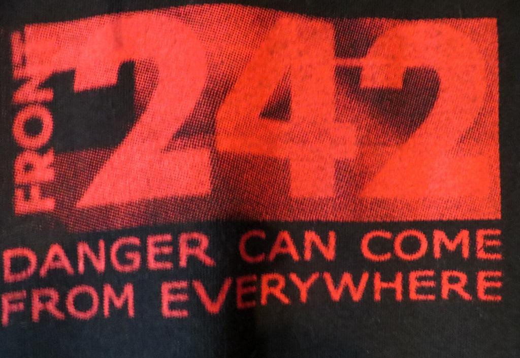 FRONT 242 - OFFICIAL T-SHIRT DANGER CAN COME FROM EVERYWHERE, Front 242, Verzenden, Zwart, Maat 42/44 (L)