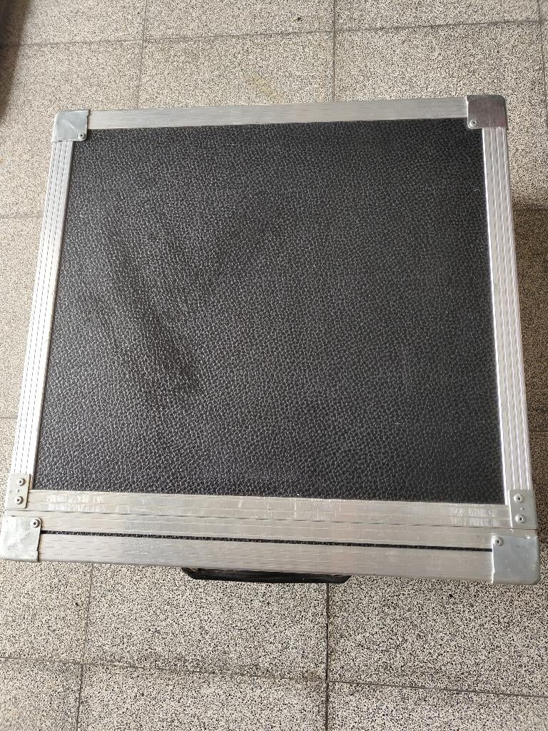 Pro-flightcase voor een niet 19" toestel, Ophalen, Gebruikt, Flightcase