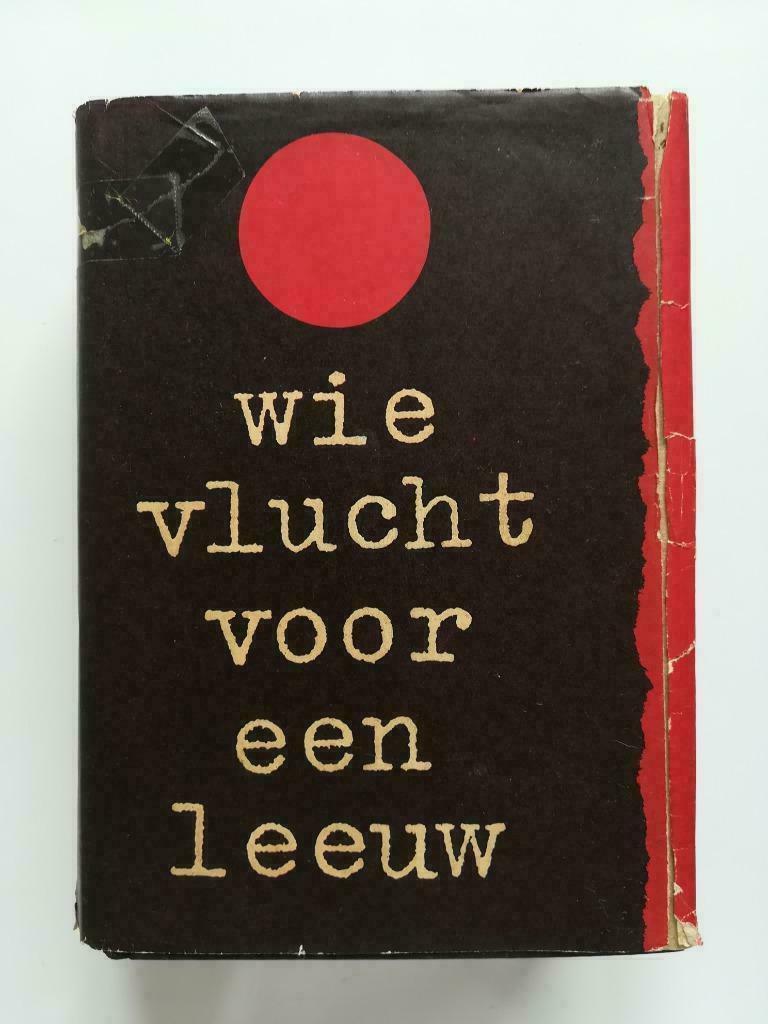 Wie vlucht voor een leeuw (J. Klein-Haparash), Boeken, Ophalen of Verzenden, Gelezen, J. Klein-Haparash