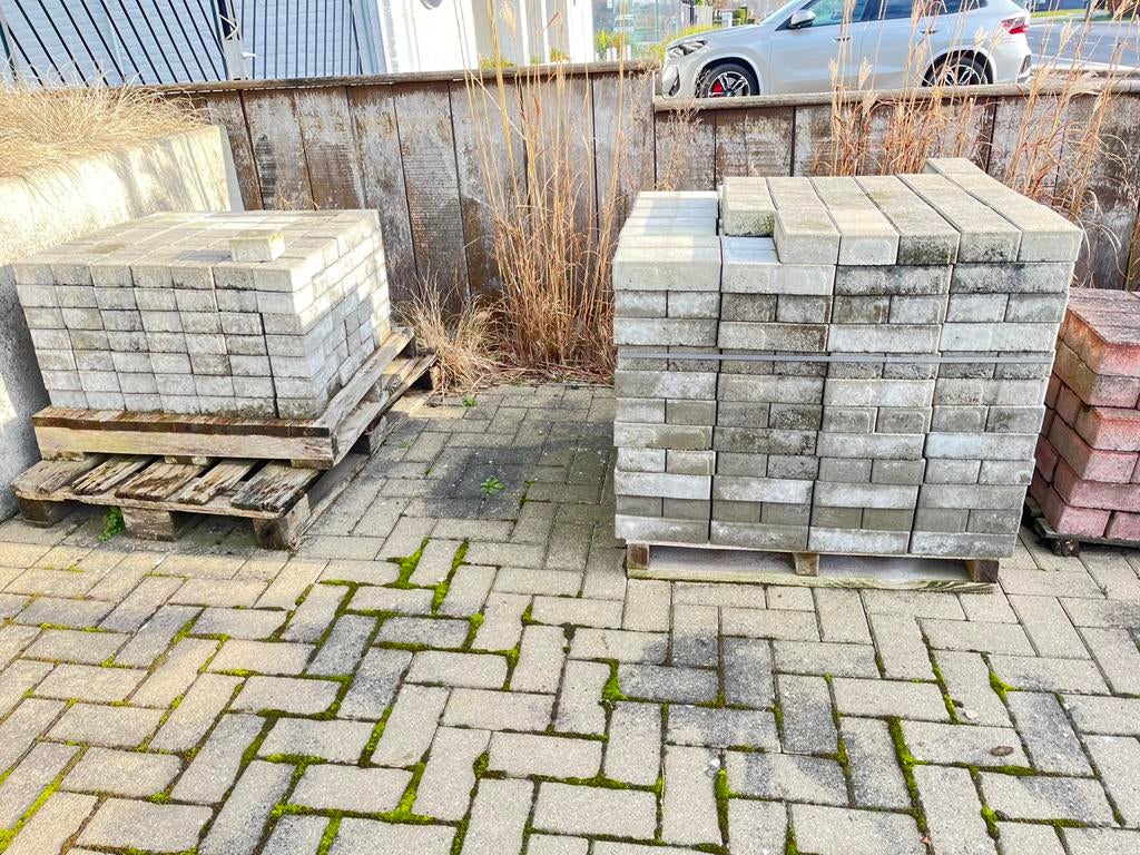 Licht grijze + rode klinkers, Tuin en Terras, Ophalen, Klinkers