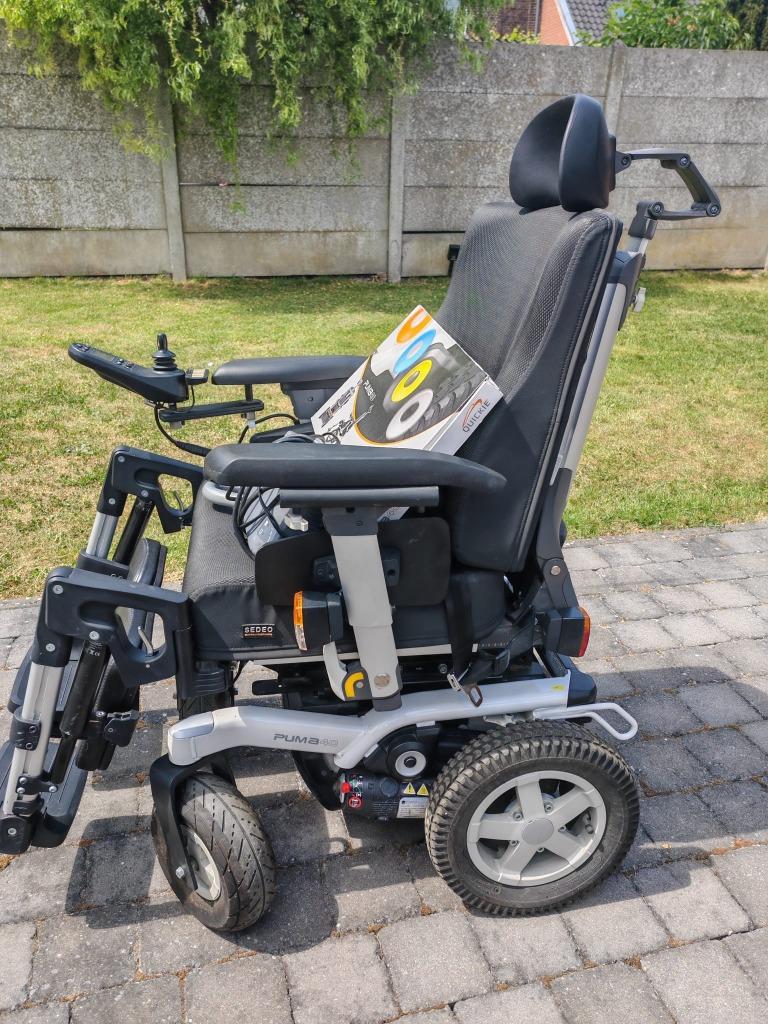 chaise électrique PUMA 40 / ETAT IMPECCABLE, Diversen, Rolstoelen, Ophalen, Zo goed als nieuw, Elektrische rolstoel