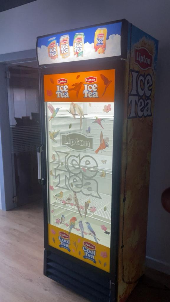 Koelkast Lipton Ice Tea (zie beschrijving), 160 cm ou plus, Sans bac à congélation, Enlèvement, Ne fonctionne pas