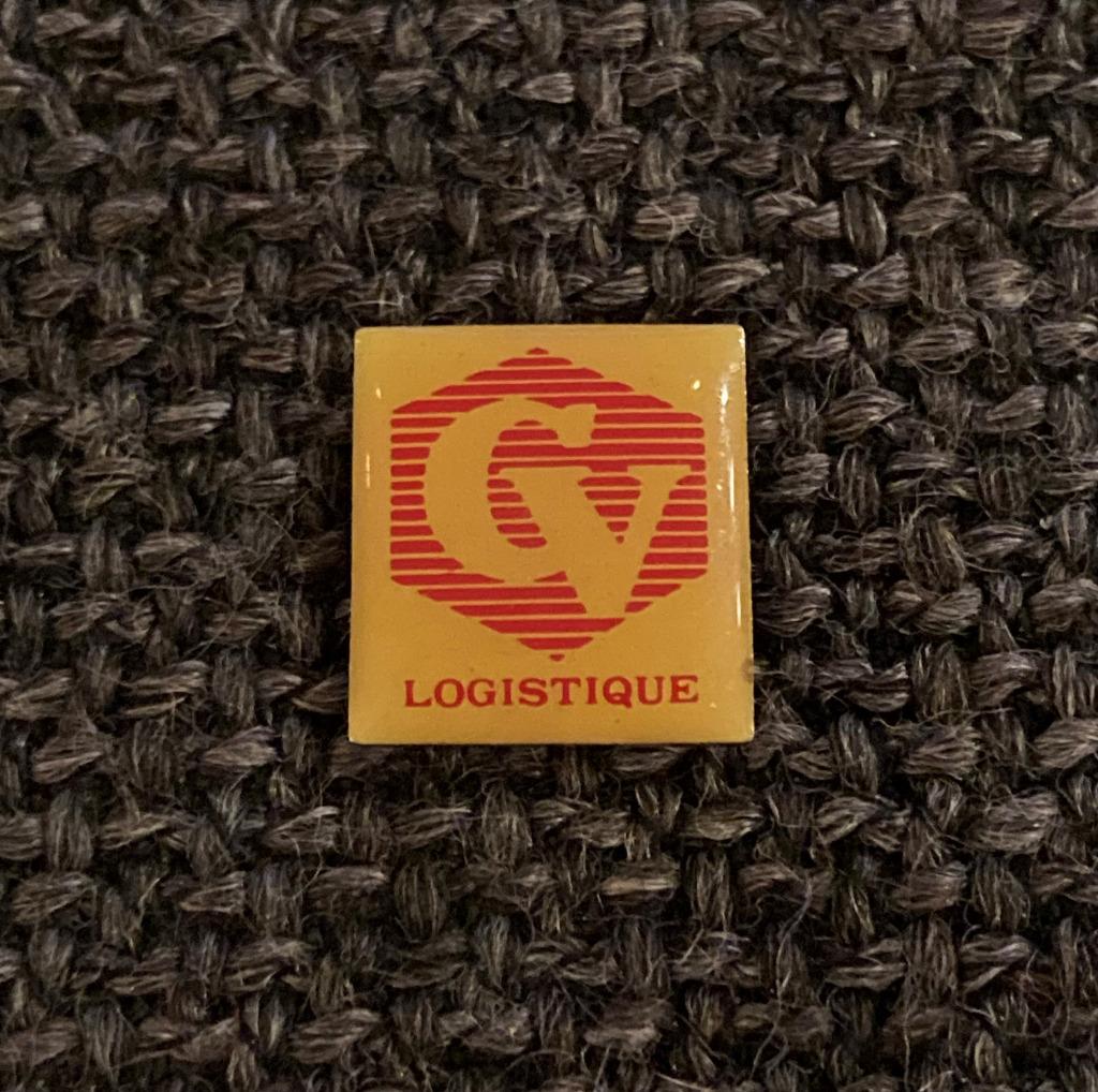 PIN - GV LOGISTIQUE, Collections, Envoi, Utilisé, Transport, Insigne ou Pin's