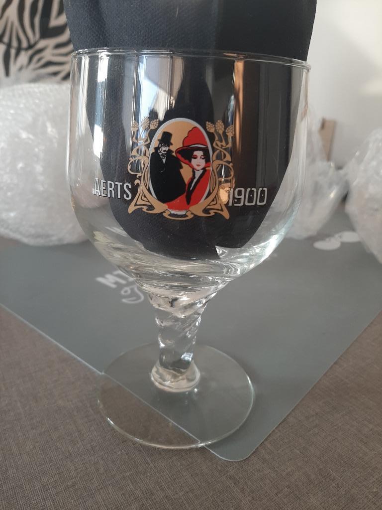 1 glas bierglas Aerts 1900 Aerts1900 brouwerij Haacht, Verzamelen, Ophalen of Verzenden, Zo goed als nieuw, Glas of Glazen, Overige merken