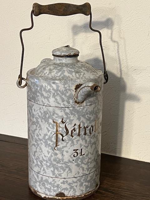 Ancien pichet à pétrole français émaillé 3 litres, Enlèvement