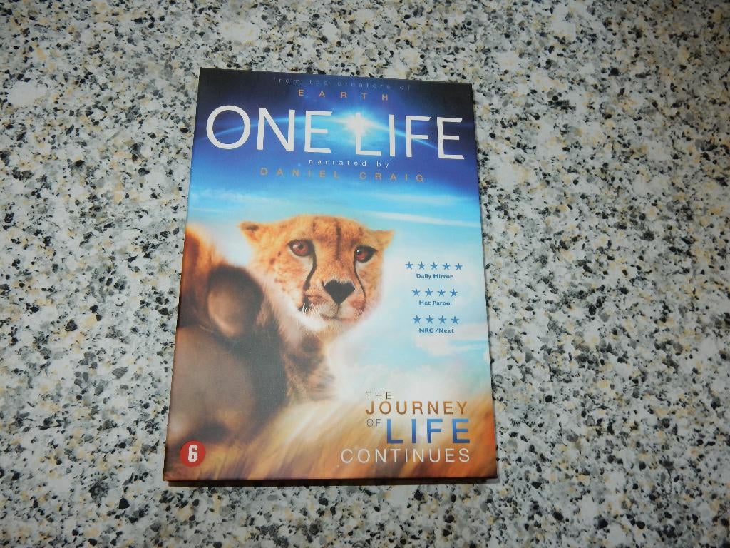 nr.2038- Dvd: one life - documentaire, Cd's en Dvd's, Vanaf 6 jaar, Ophalen of Verzenden, Natuur