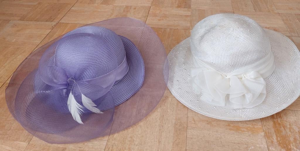 Articles des fêtes Chapeaux là pièce 19€, Ophalen