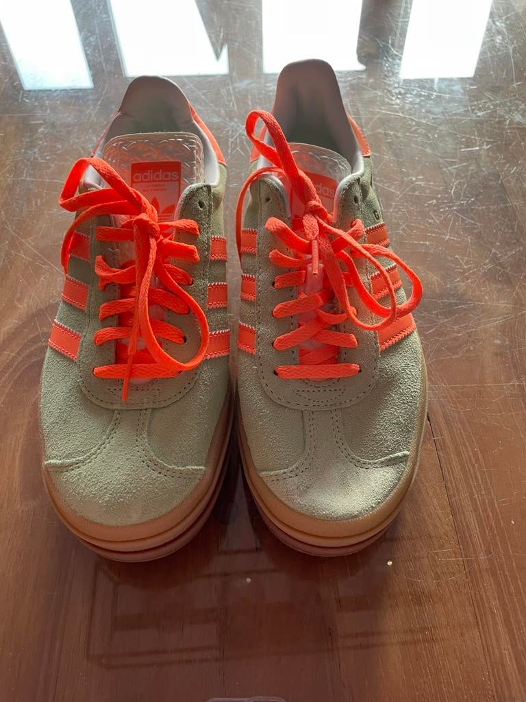 Adidas gazelle maat 38 nieuw, Ophalen, Zo goed als nieuw, Schoenen
