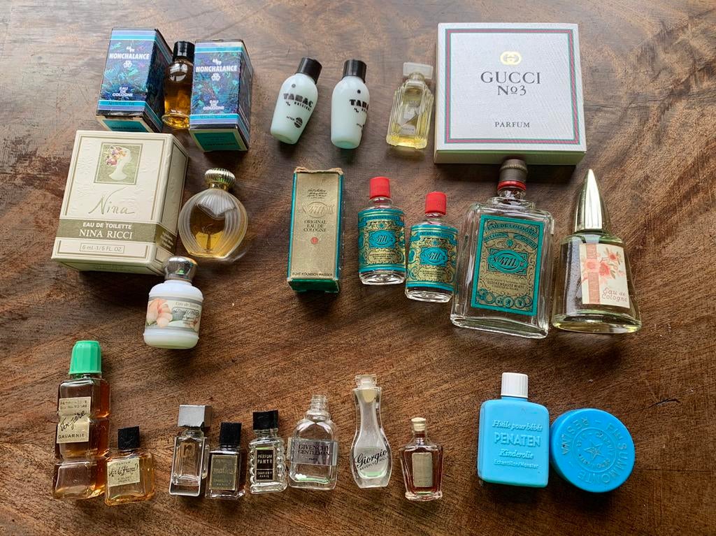Oude en heel oude parfum staaltjes, Verzamelen, Ophalen of Verzenden, Miniatuur
