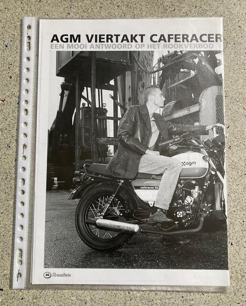Map met documentatie AGM Viertakt brommer / Bromfiets, Verzenden, Zo goed als nieuw