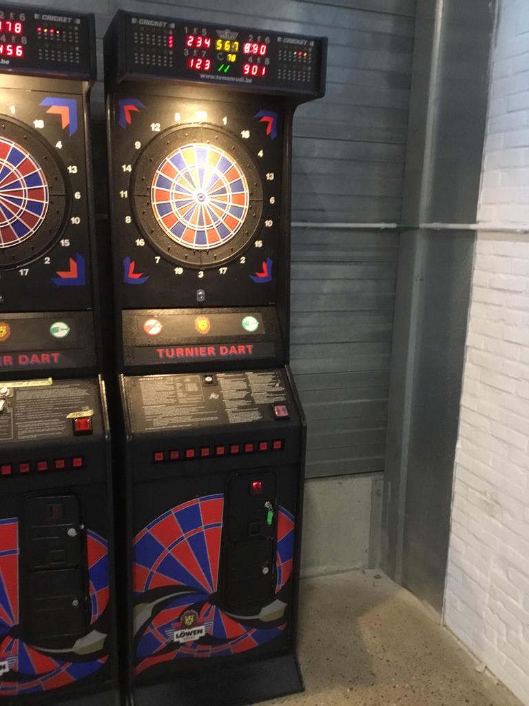 Cafe darts soft tip competitie model, elektronische darts ., Ophalen of Verzenden, Zo goed als nieuw, Pijlen, Soft tip
