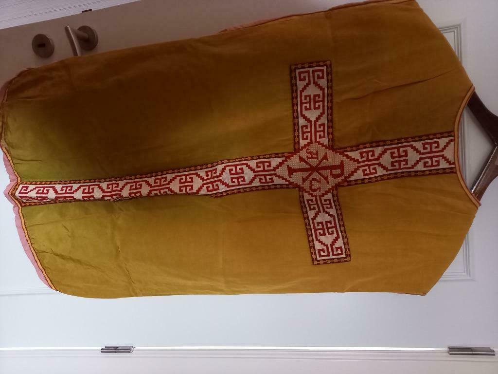 kazuifel-priester, Antiek en Kunst, Antiek | Religieuze voorwerpen, Ophalen of Verzenden