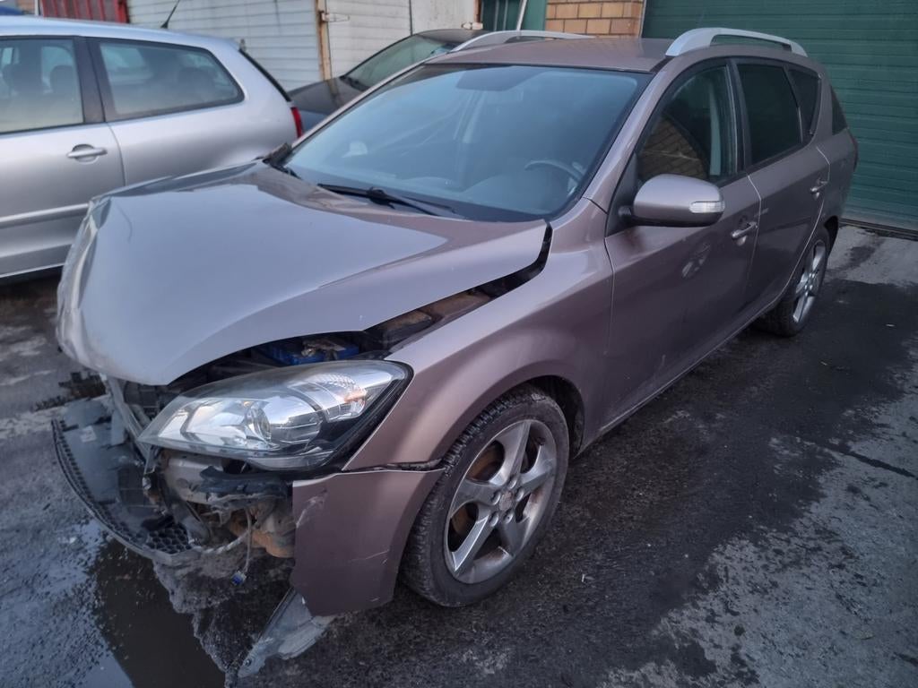 Kia Ceed 1.6 CRDi Sport Eco Dynamics à vendre en pièces déta, Enlèvement ou Envoi, Kia