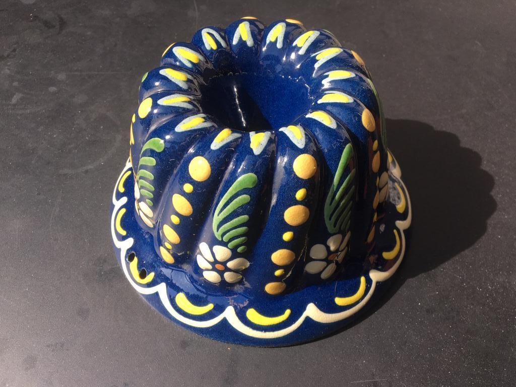 moule à kouglof décor marguerites, Antiquités & Art, Antiquités | Céramique & Poterie, Enlèvement ou Envoi
