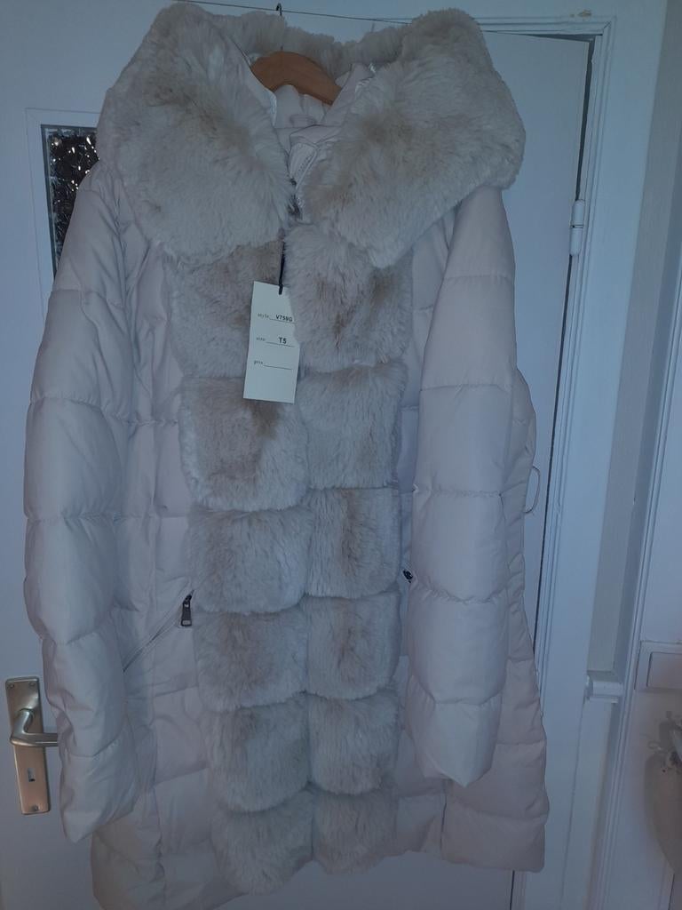Winterjas dames nieuwstaat, Ophalen of Verzenden, Beige