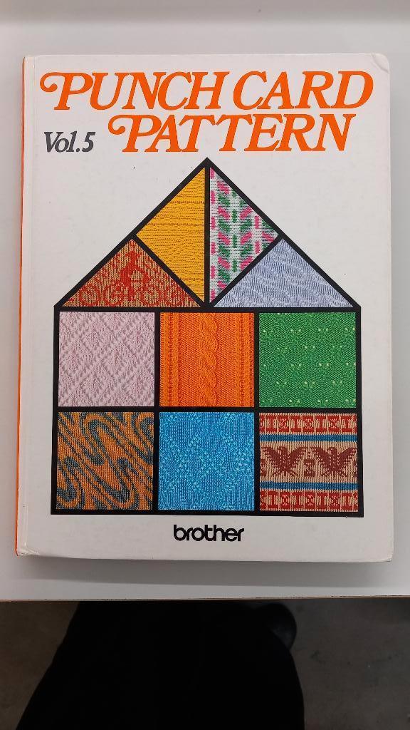 Brother breimachine boek punchcard pattern Vol. 5, Enlèvement ou Envoi, Utilisé, Tricot, Patron ou Livre