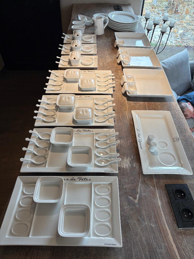 Maison Riviera servies, Huis en Inrichting, Ophalen, Gebruikt, Keramiek, Overige typen