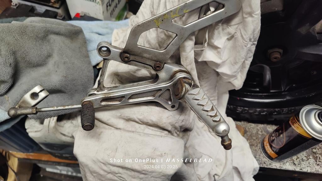 Schetsplaat links Aprilia falco, Motoren, Ophalen of Verzenden