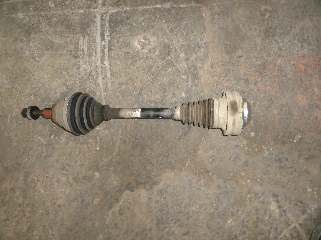 A vendre cardan avant gauche Caddy 105CV, Enlèvement, Utilisé, Volkswagen