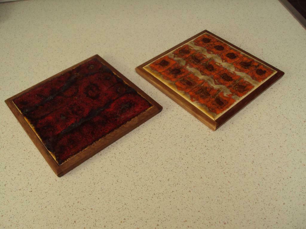 2 Vintage Hout en Keramieken Potten Onderzetter., Antiek en Kunst, Verzenden
