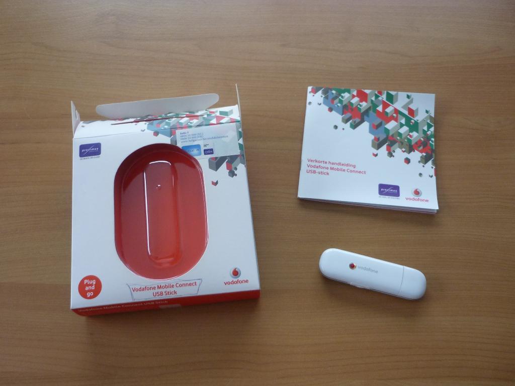 Vodafone mobile connect USB stick Plug and go K3565, Ophalen of Verzenden