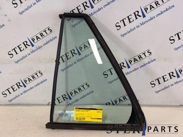 Vitre triangulaire arrière gauche d'un Mercedes C-Klasse, Enlèvement ou Envoi, 3 mois de garantie, Utilisé, Mercedes-Benz