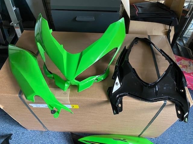 kuipset voor kawasaki ninja 400, Enlèvement, Utilisé