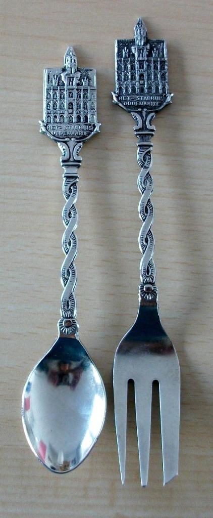 Te koop: Lepeltje en vorkje Oudenaarde., Ophalen, Nieuw, Bestek