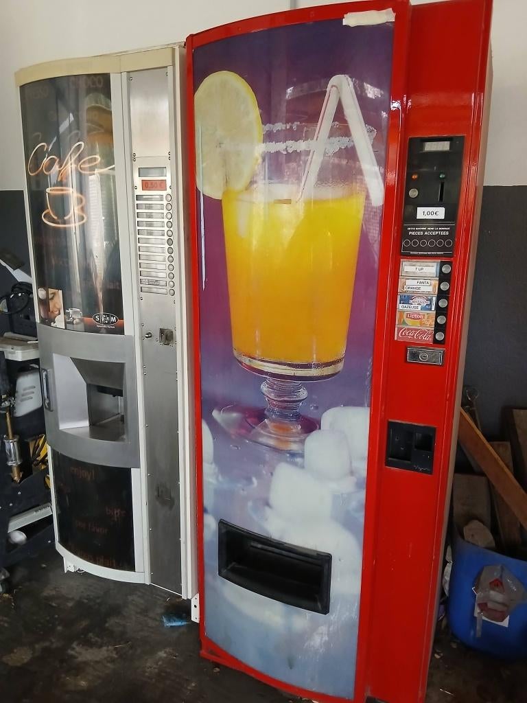 Distributeur automatique de boissons fraîches, Articles professionnels, Enlèvement