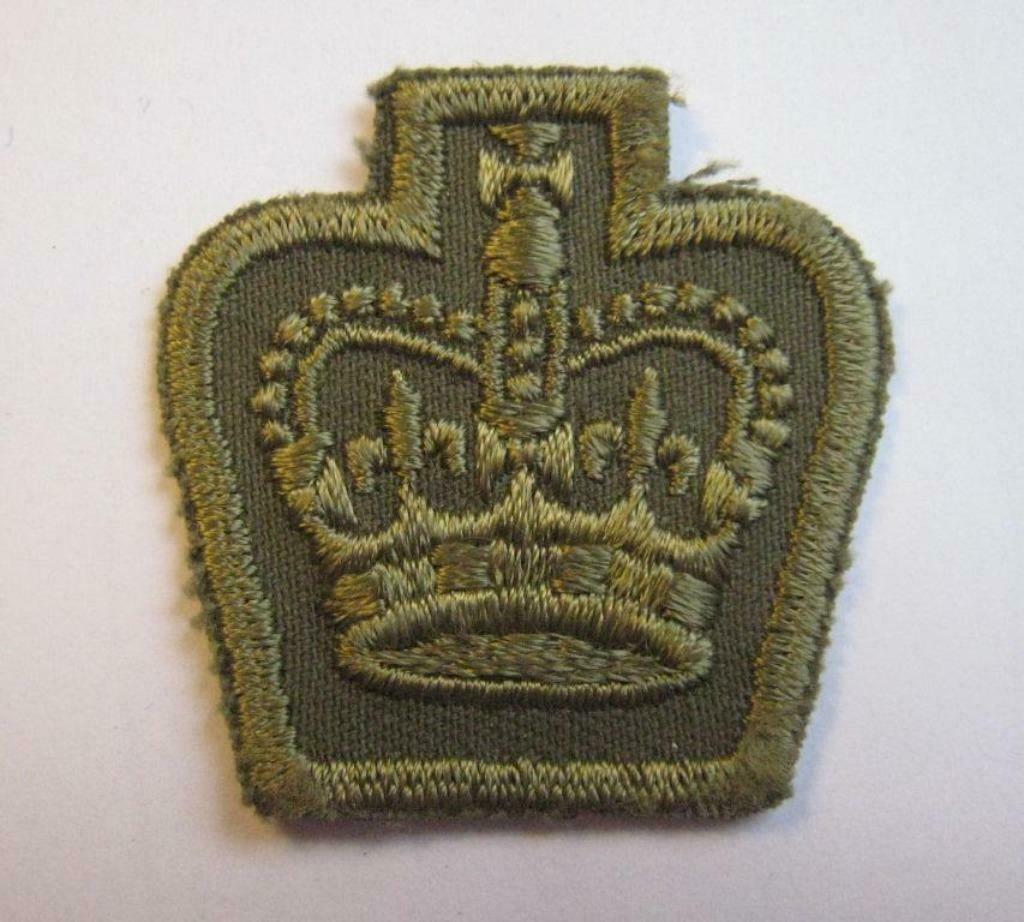 Badge Regt Sgt Major Engels leger F303, Ophalen of Verzenden, Landmacht, Embleem of Badge