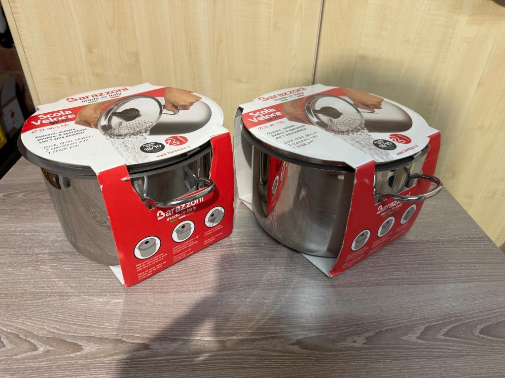 Speciale INOX pasta pot gaatjes in deksel D. 22cm NIEUW !!!, Huis en Inrichting, Keuken | Potten en Pannen, Ophalen of Verzenden